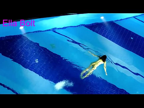 ❤️ I can't stop watching, young blonde caught swimming nude in ELLA BOLT resort pool ❤️ Sluts at us